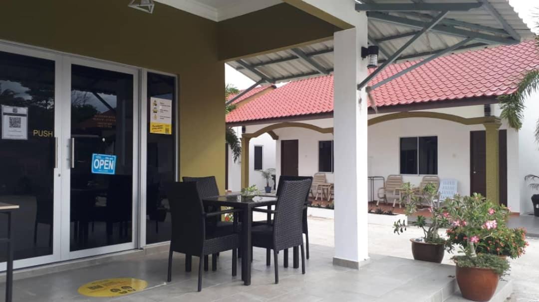 The Nutshell Chalet Langkawi Pantai Cenang  Exteriör bild